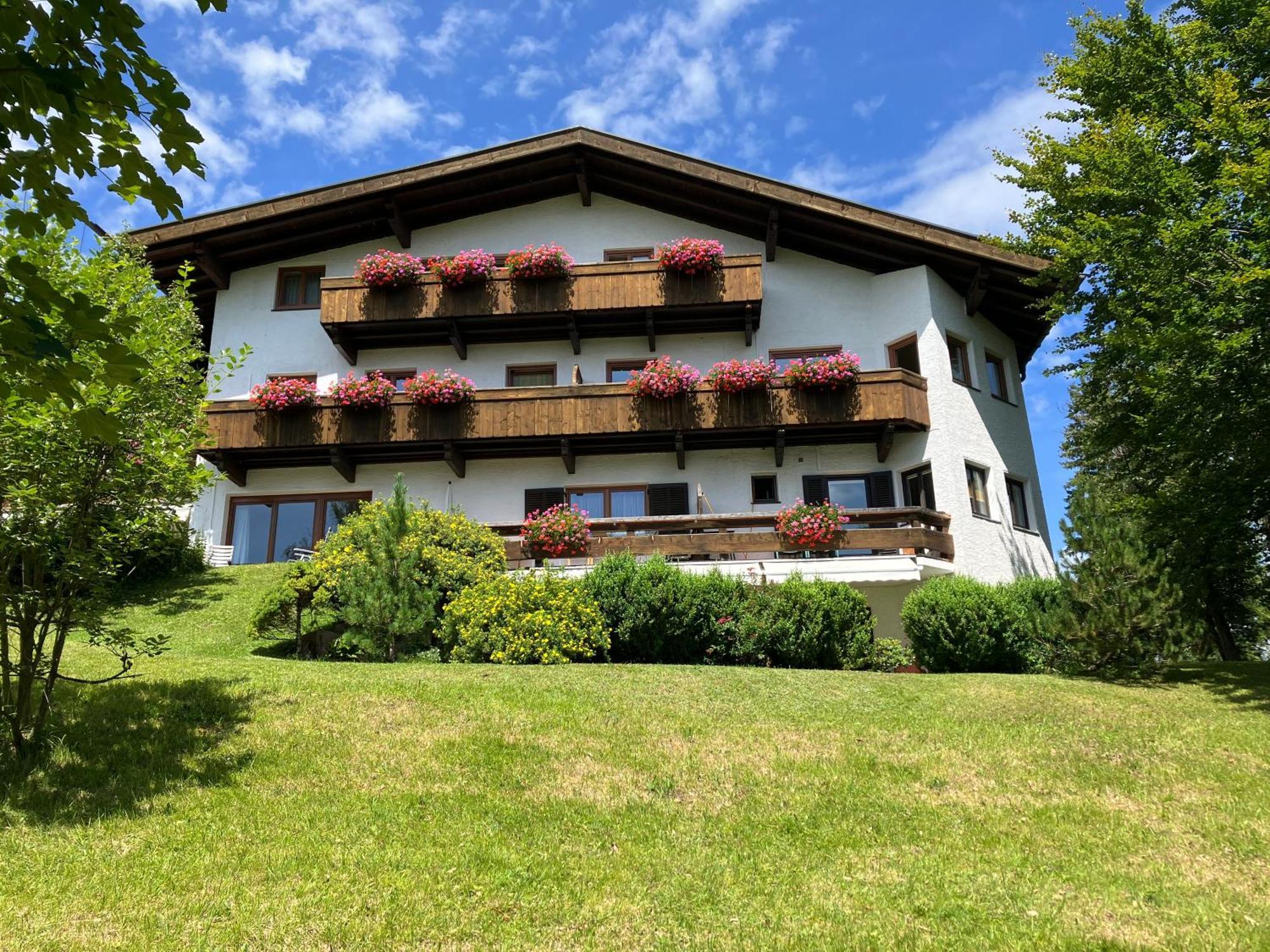 Landhaus Frenes Apartments Seefeld in Tirol Exterior foto