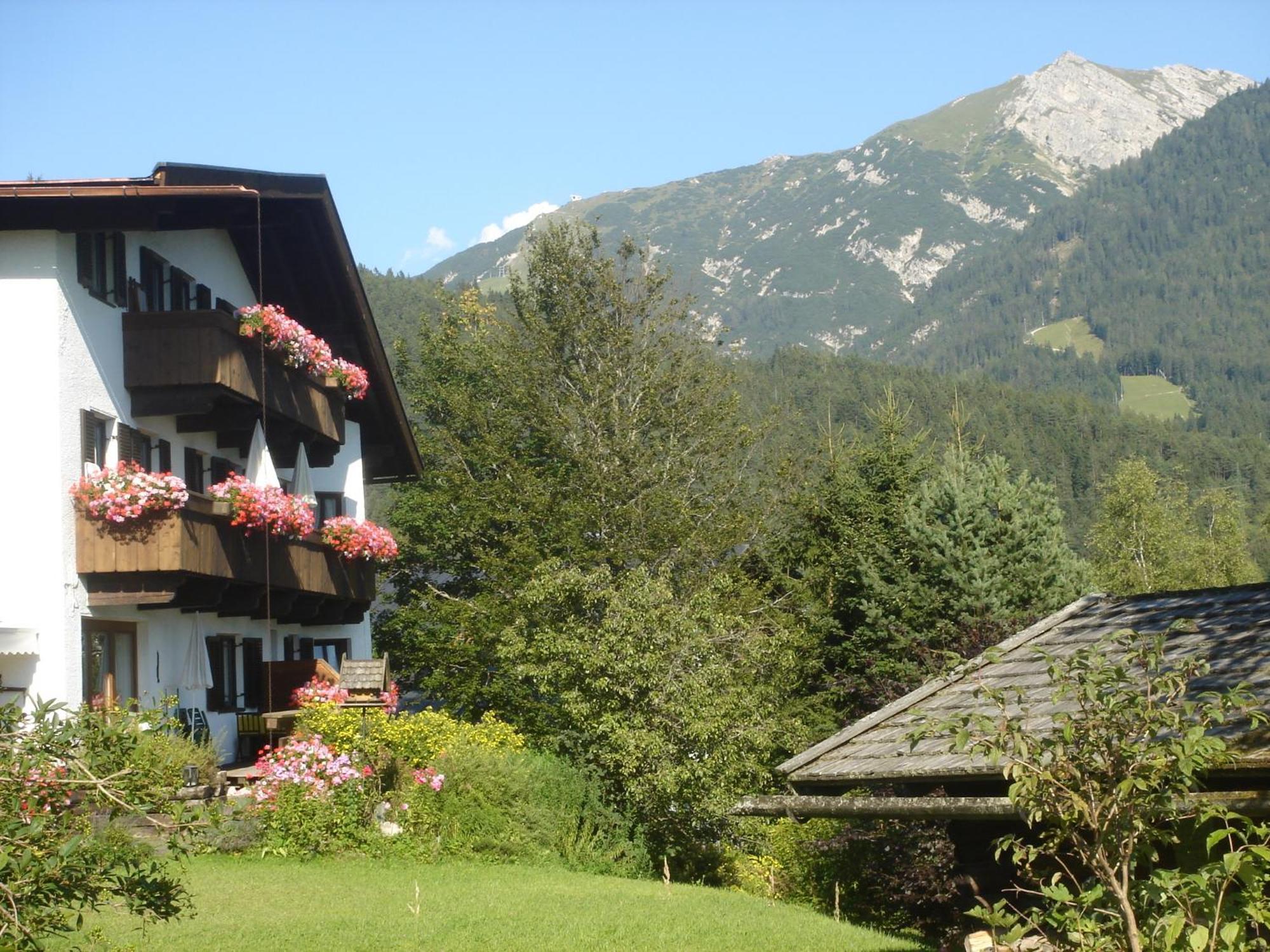 Landhaus Frenes Apartments Seefeld in Tirol Exterior foto