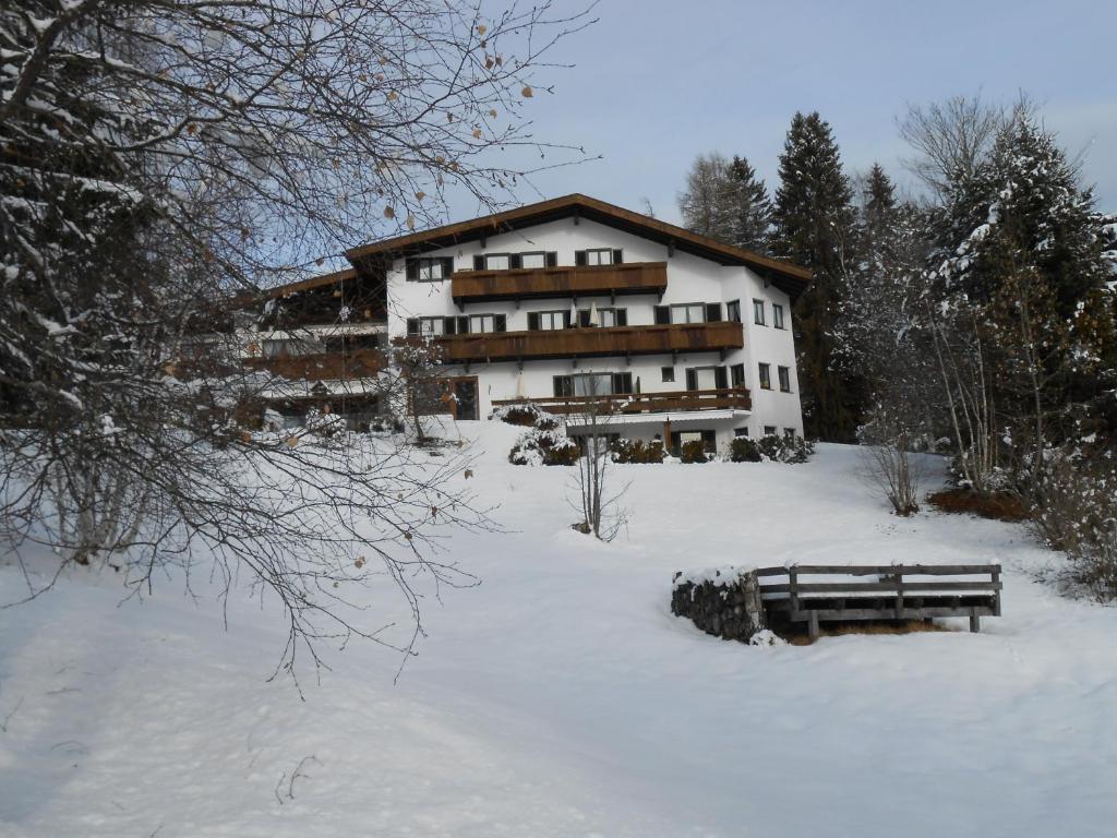 Landhaus Frenes Apartments Seefeld in Tirol Exterior foto